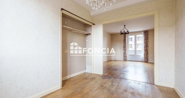 À vendre Studio 53.48 m² - Dijon 21000