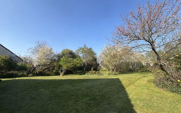 Maison à vendre    6 pièces • 120 m2 Chailly-en-Bière