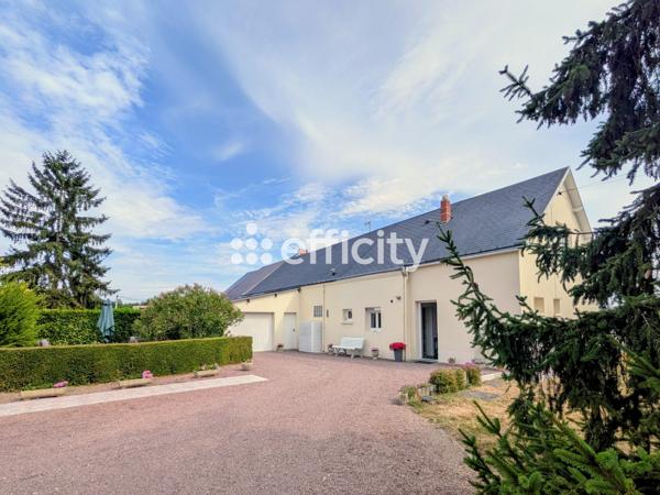 Maison
         5 pièces
        - 98 m² Exclusivité 240 000 € *
