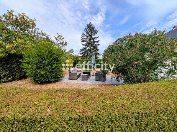 Maison
         5 pièces
        - 98 m² Exclusivité 240 000 € *