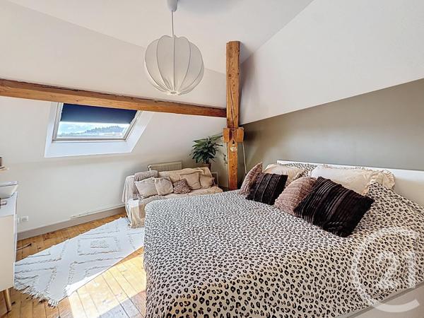 Appartement F4 à vendre  5 pièces - 157 m2 LE PUY EN VELAY - 43