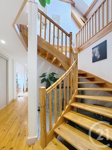Appartement F4 à vendre  5 pièces - 157 m2 LE PUY EN VELAY - 43