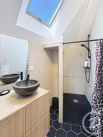 Appartement F4 à vendre  5 pièces - 157 m2 LE PUY EN VELAY - 43