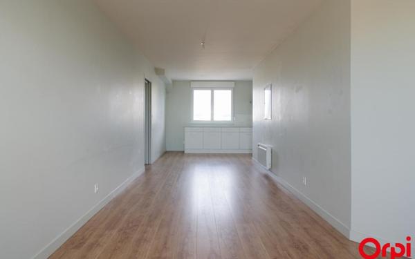 Appartement à louer    4 pièces •  Lyon 7