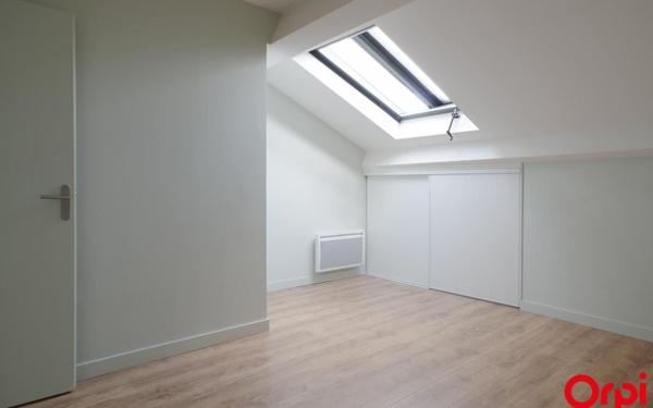 Appartement à louer    4 pièces •  Lyon 7