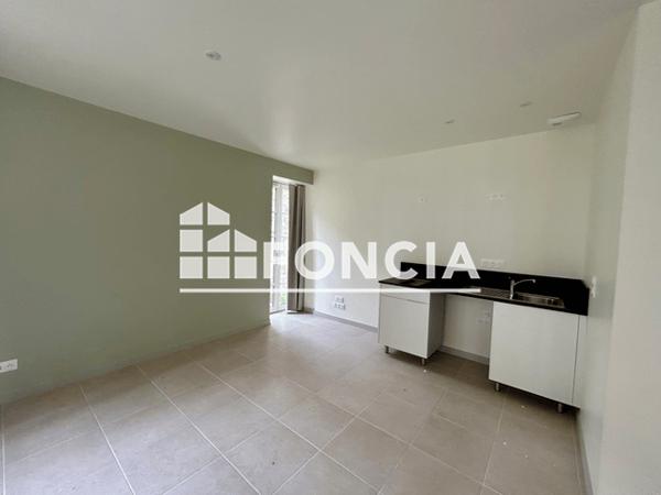 Location Studio 30.96 m² - Guingamp 22200