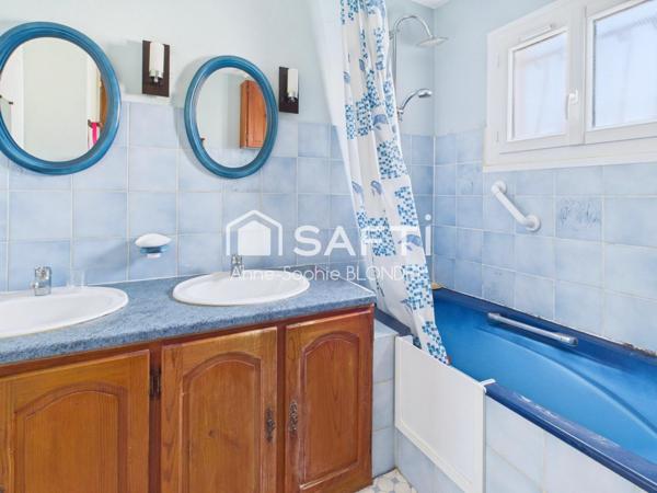 BORDEAUX PRIMROSE Maison 4 chambres à rénover, garage et jardin arboré