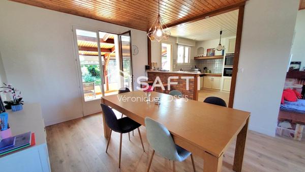 EXCLUSIVITE SAFTI : Maison de 120m2, 4 chambres, sur un terrain de 630m2, garage en 1/2 sous sol, à 500 m du bourg de Mouilleron le Captif