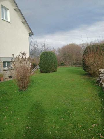 Maison de 4 chambres à PEYRAT LE CHATEAU (87)