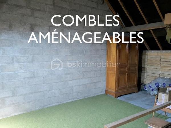 C'est à MARCK, que cette STAR est en tête d'AFFICHE des sites d'annonces immobilières !

Construite en 1980, elle a élu domicile dans un secteur TRANQUILLE de Marck, proche des COMMERCES, des ensembles scolaires, et des AXES RAPIDES de l'A16 ( Vers Calais, Fréthun, Boulogne, Gravelines, Dunkerque ).
Pour parfaire aux stationnements de vos nombreuses voitures, motos et vélos, elle dispose d'un PARKING et d'un GRAND GARAGE de 30 m2 ( accessible directement par la maison )...De part sa surface, elle saura y installer l'atelier de bricolage dont vous aviez rêvé.

Pour parfaire à son SEXAPPEAL elle a fait rénover sa façade, et l'ensemble de ses menuiseries extérieures...ELLE EST TOUTE BELLE POUR JOUER SON NOUVEAU RÔLE !

Sa JOLIE PORTE s'ouvre, elle vous accueille et vous fait découvrir son DECOR et sa MISE EN SCENE, avec une vie possible de PLAIN-PIED.

En RDC : Elle vous propose son HALL et son couloir de distribution, son SALON / SEJOUR ( avec son poêle à PELLET ), sa CUISINE ( s'ouvrant sur son garage ), sa SALLE D'EAU récente ( douche, vasque, meuble, sèche-serviette ), sa commodité d'aisance ( wc indépendant avec fenêtre ), sa première CHAMBRE ( de surface suffisante pour y installer un DRESSING de STAR ), et une TERRASSE dominant son JARDIN exposé PLEIN-SUD.

Par son escalier du FESTIVAL de MARCK, elle vous propose 2 GRANDES CHAMBRES à l'étage, et des COMBLES aménageables.
Des raccordements d'évacuations et d'arrivées d'eau ( côté garage ) sauront parfaire à l'installation d'une seconde salle d'eau et d'un wc à l'étage.
En extérieur, une REMISE et un ABRI-JARDIN seront idéaux, pour ranger la tondeuse et le matériel de jardinage.

AVEC AUTANT D'ARGUMENTS et D'AVANTAGES, ELLE EST VRAIMENT EN PHASE DE SEDUCTION !

Pour parfaire aux belles journées d'été, elle dispose d'une TERRASSE et d'un JARDIN clôturé sur 937 m2, parfaitement exposé SUD, afin de BRILLER sous les SUN-LIGHTS de Marck...Nous sommes toutefois dans les Hauts de France, et il ne faut pas trop rêver...Quoique !
Dans son SCENARIO, elle a prévue de mémorables BARBECUE en famille, de Festives Soirées Blanches Marckoises, des séances de bronzage protégé des regards indiscrets, et la culture d'un POTAGER BIO ( histoire de rester en bonne santé ).

Ses ASPECTS TECHNIQUES : 
Elle est raccordée au tout à l'égout, la toiture est en parfait état, les pignons et façades sont bien entretenus, les MENUISERIRES sont en PVC DV / OB + VOLETS ROULANTS électriques, le CHAUFFAGE est par convecteurs électriques, l'eau chaude est produite par ballon électrique, L'ISOLATION est CORRECTE, et son poêle à PELLET vous fera vivre un remake des FEUX de L'AMOUR...C'EST VRAIMENT LA STAR du MOMENT !

Les NOTIONS ECONOMIQUES :
La taxe foncière est de seulement 947 euros, et elle maîtrise parfaitement ses dépenses énergétiques. 
Pour parfaire à ses ATOURS, son imprésario a limité son CACHET ( son tarif est bien étudié ).

Le SECTEUR est TRANQUILLE, la MAISON est SAINE, les ASPECTS TECHNIQUES sont OPTIMALS, elle vous propose 3 à 4 CHAMBRES, un JARDIN exposé PLEIN-SUD, des prestations techniques de qualité...JE VOUS CONSEILLE DE VITE RESERVER UNE PLACE, POUR UNE PROJECTION PRIVATIVE !

Vous souhaitez qu'elle participe à l'épanouissement de votre belle famille ?
Il faut juste m'appeler...Gilles O6 3O 89 OO O8, créateur de belles histoires et de bonnes émotions immobilières. 

Je vous invite à visiter mon site : BSK gilles fourrier ( à consommer sans modération )

Pour des acquéreurs potentiels,  nous sommes en recherche de biens immobiliers à vendre sur l'ensemble des Hauts de France ! 
N'hésitez pas à nous consulter pour la vente d'une maison,  d'un appartement,  d'un immeuble,  d'un fonds de commerce...Nous pourrons vous OFFRIR votre ESTIMATION,  et vous présenter les particularités de nos actions commerciales,  qui transforment nos ventes en de très belles réussites immobilières.