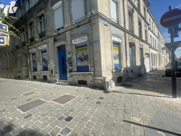 local commercial centre ville