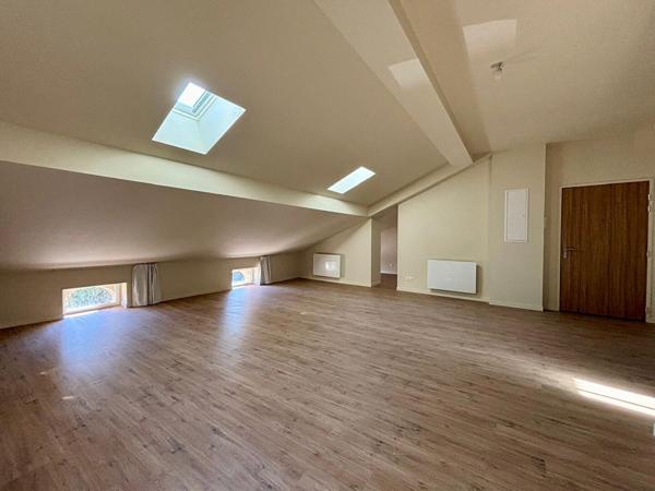 AGEN CENTRE - Appartement T1 spacieux, entièrement rénové de 35m²