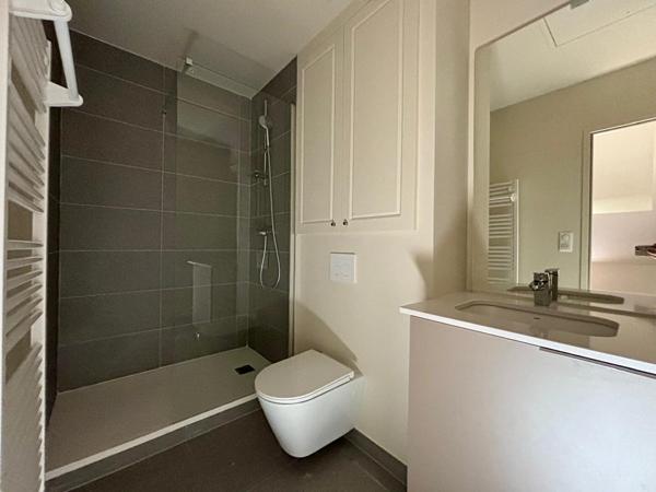 AGEN CENTRE - Appartement T1 spacieux, entièrement rénové de 35m²