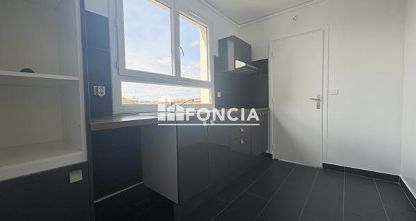 Location Appartement 4 pièces 88.24 m² - Saint-germain-en-laye 78100