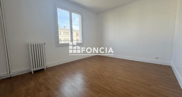 Location Appartement 4 pièces 88.24 m² - Saint-germain-en-laye 78100