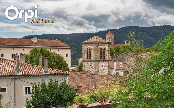 Maison à vendre    5 pièces •  Privas