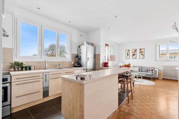 Appartement Saint Germain En Laye 5 pièce(s) 86.86 m2 €650 000 ** - Référence 17665