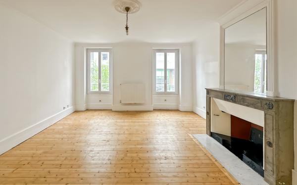 Appartement à vendre    3 pièces • 89 m2 Valence