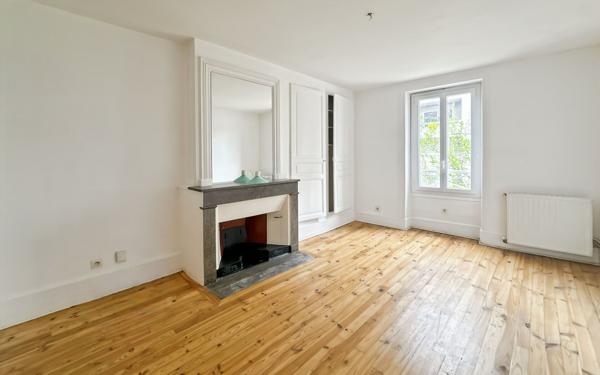 Appartement à vendre    3 pièces • 89 m2 Valence