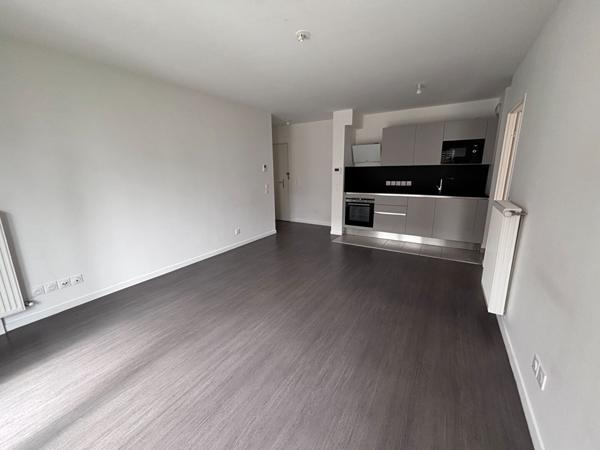 À LOUER - APPARTEMENT - BAULNE