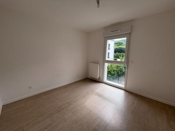 À LOUER - APPARTEMENT - BAULNE