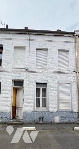 CENTRE VILLE MAISON A RENOVER 