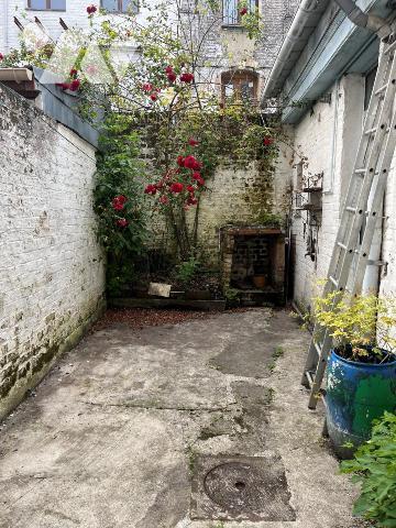 CENTRE VILLE MAISON A RENOVER 