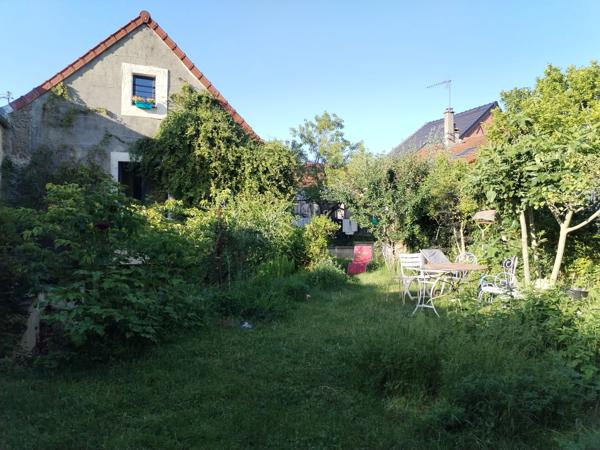 Maison
         7 pièces
        - 170 m² 410 000 € *