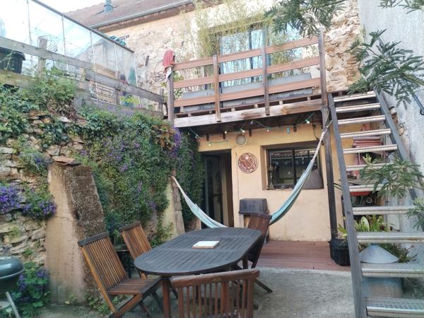 Maison
         7 pièces
        - 170 m² 410 000 € *