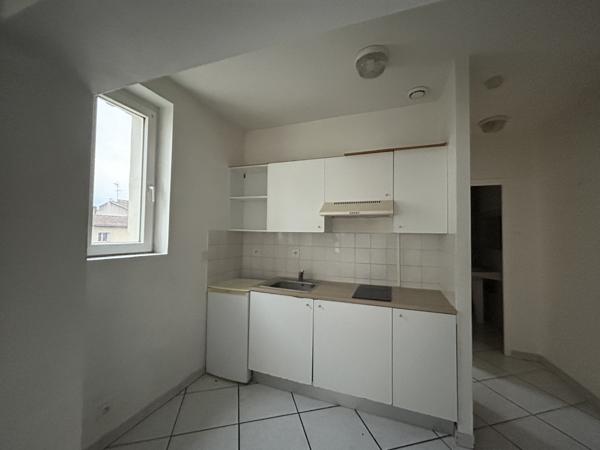 Agen (47000) IMMEUBLE HYPER CENTRE 8 APPARTEMENTS