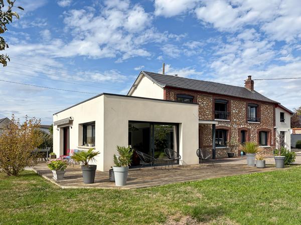 Maison de caractère rénovée avec extension récente