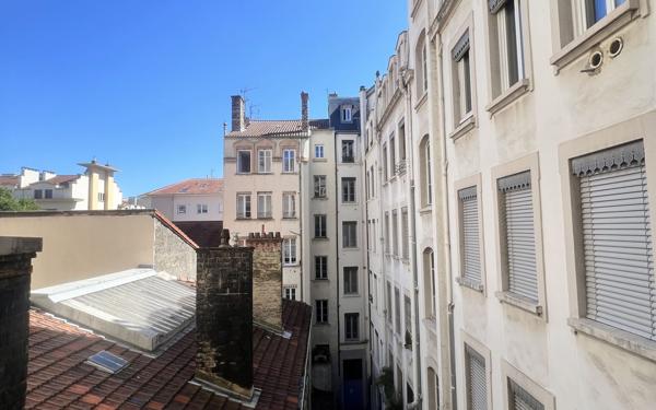 Appartement à vendre    3 pièces • 67 m2 Lyon 3