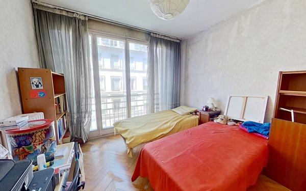 Appartement à vendre    3 pièces • 67 m2 Lyon 3