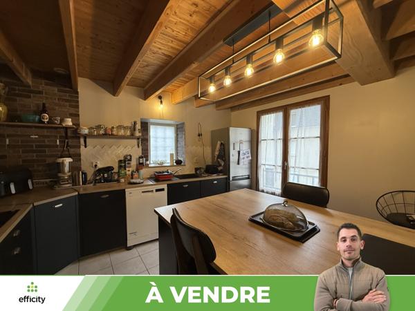 Maison
         5 pièces
        - 94 m² Exclusivité 153 000 € *