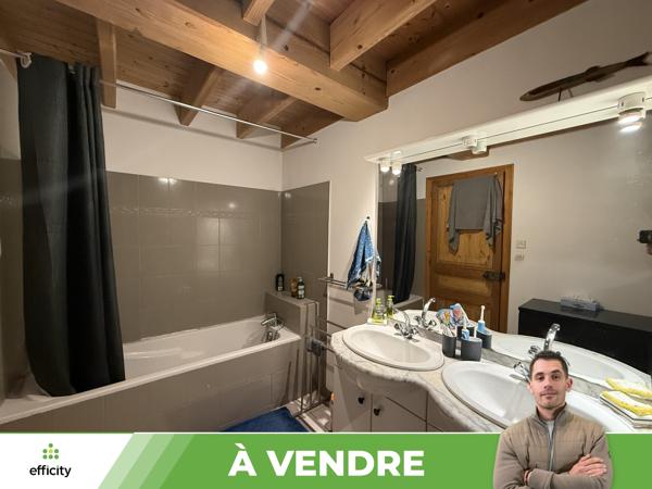Maison
         5 pièces
        - 94 m² Exclusivité 153 000 € *