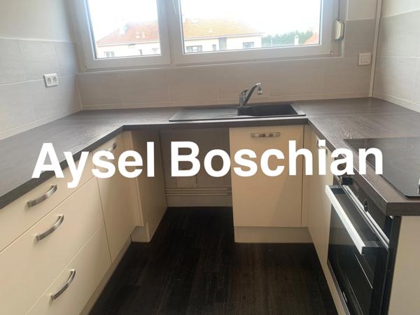 BEL APPARTEMENT 3 CHAMBRES - PROCHE COMODIITES COMMERCES ET FRONTIERES - LONGWY