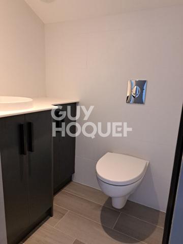 Maison meublée individuelle neuve avec jardin