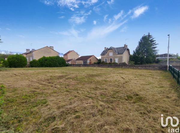 Terrain à vendre 1 650 m² Lussac-les-Châteaux