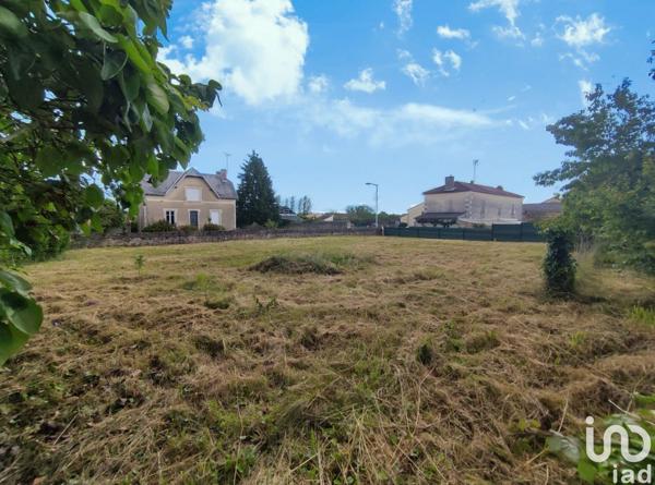Terrain à vendre 1 650 m² Lussac-les-Châteaux