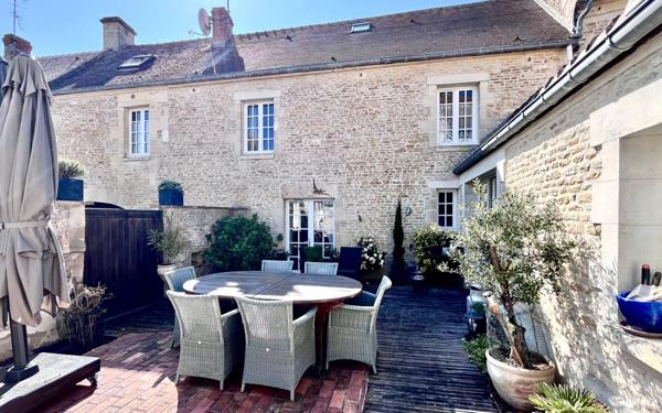 Maison à vendre    6 pièces • 126,97 m2 Bernières-sur-Mer