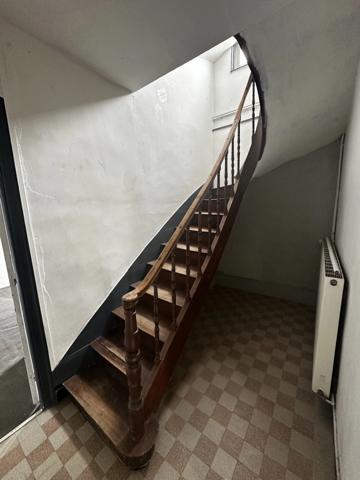 Ensemble de caractère avec 3,7 hectares de terrain