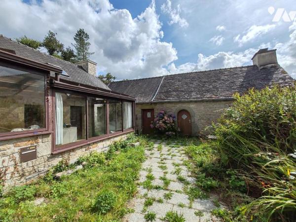 2306 - BRENNILIS - MAISON EN PIERRES DE 106M² AVEC DEPENDANCES SUR UN TERRAIN DE 1071M²