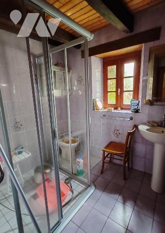 2306 - BRENNILIS - MAISON EN PIERRES DE 106M² AVEC DEPENDANCES SUR UN TERRAIN DE 1071M²