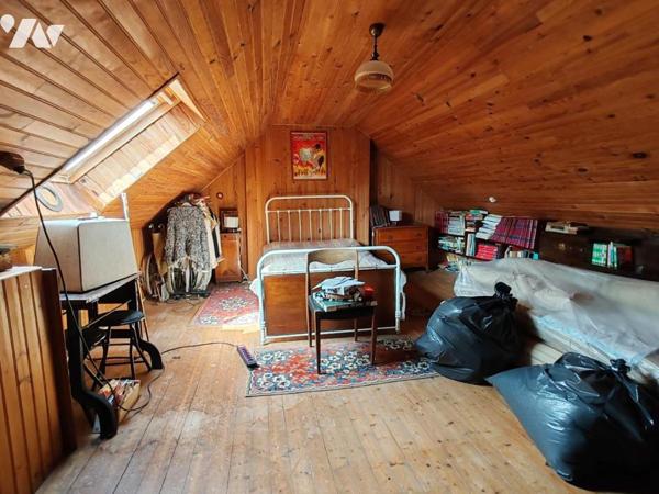 2306 - BRENNILIS - MAISON EN PIERRES DE 106M² AVEC DEPENDANCES SUR UN TERRAIN DE 1071M²