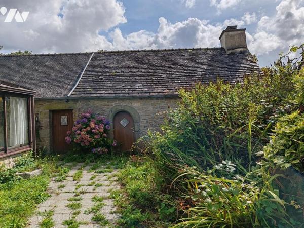 2306 - BRENNILIS - MAISON EN PIERRES DE 106M² AVEC DEPENDANCES SUR UN TERRAIN DE 1071M²