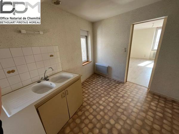 Achat - Immeuble Chemillé-en-Anjou 49120 135 m 2 155 m 2