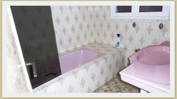 Maison avec garages et jardin