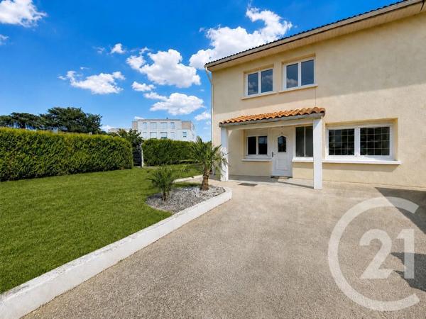 Maison à vendre  9 pièces - 150 m 2   CHOLET  - 49