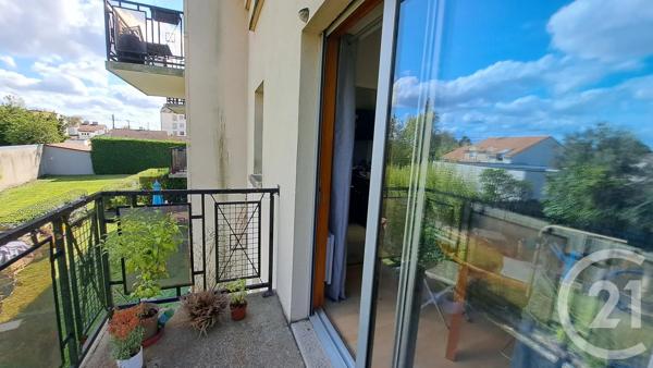 Appartement Duplex à vendre  3 pièces - 54,01 m 2   ST SEBASTIEN SUR LOIRE  - 44