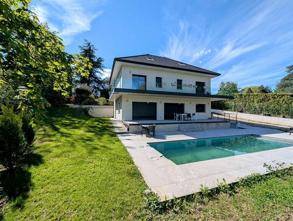 Maison Chambery 9 pièces 300 m2